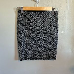 LOFT pull on skirt
